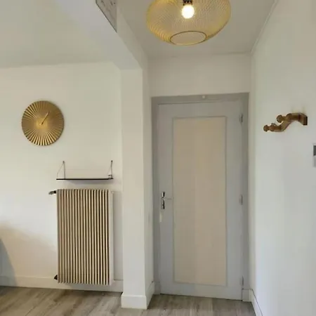 F3 2 1 Avec 1 Lit Simple Et 1 Avec 2 Lits Doubles * Clermont-Ferrand