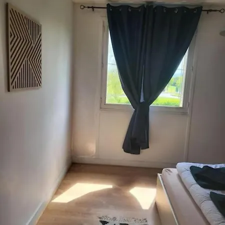 F3 2 1 Avec 1 Lit Simple Et 1 Avec 2 Lits Doubles Appartement