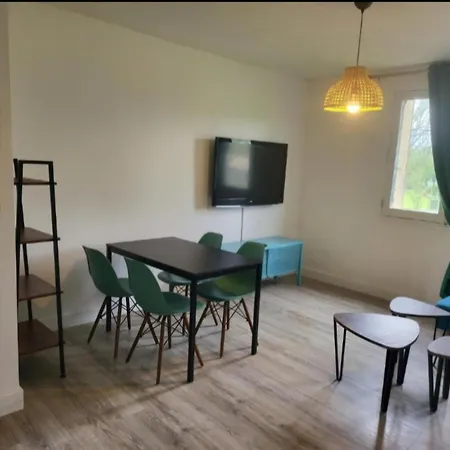 아파트 Le Temps D'un Sejour F3 2 1 Avec 1 Lit Simple Et 1 Avec 2 Lits Doubles Et 1 Garage *