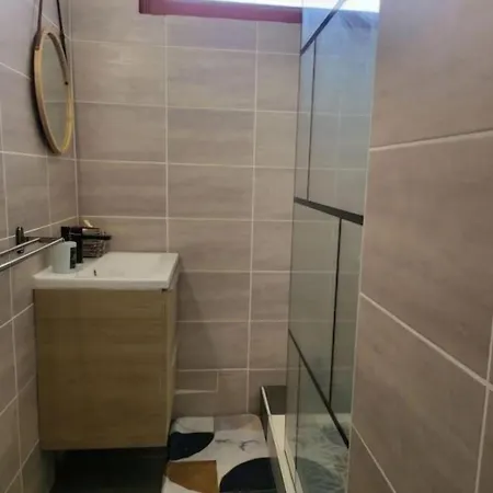 Appartement Clermont-Ferrand F3 2 chambres 1 chambre avec 1 lit simple et 1 chambre avec 2 lits doubles Appartement *