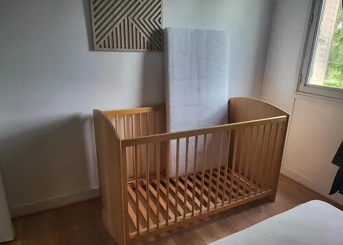 F3 2 1 Avec 1 Lit Simple Et 1 Avec 2 Lits Doubles * Clermont-Ferrand