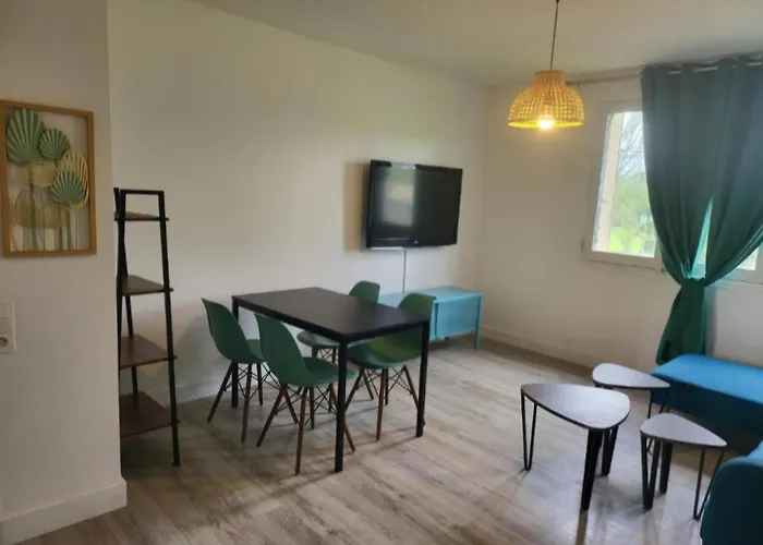 아파트 Le Temps D'un Sejour F3 2 1 Avec 1 Lit Simple Et 1 Avec 2 Lits Doubles Et 1 Garage *